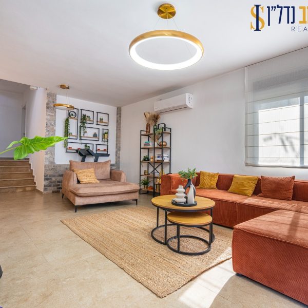 WhatsApp Image 2025-12-09 at 09.38.23 (1)