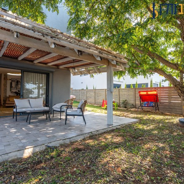 WhatsApp Image 2025-12-09 at 09.38.24