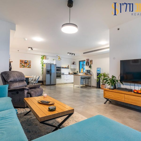 WhatsApp Image 2026-01-13 at 10.09.07