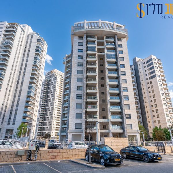 WhatsApp Image 2026-03-08 at 21.11.56