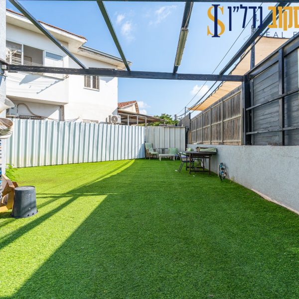 אהרונסון 34 D